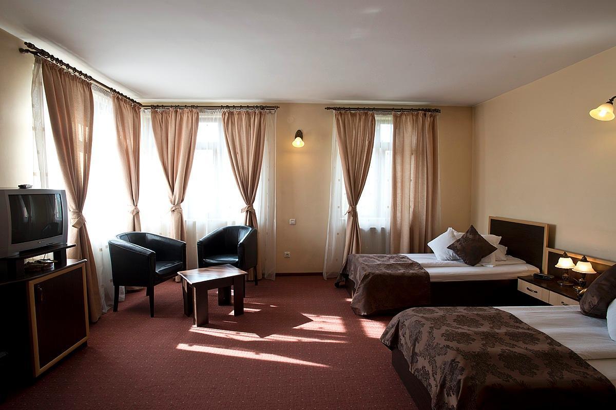 Pensiunea Ambient Braşov Exterior foto